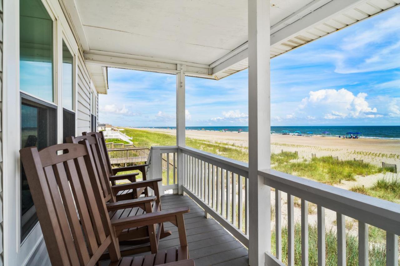 Willa Ocean Daze - Sleeps 22, Direct Oceanfront, Renovated May 2022 Holden Beach Zewnętrze zdjęcie