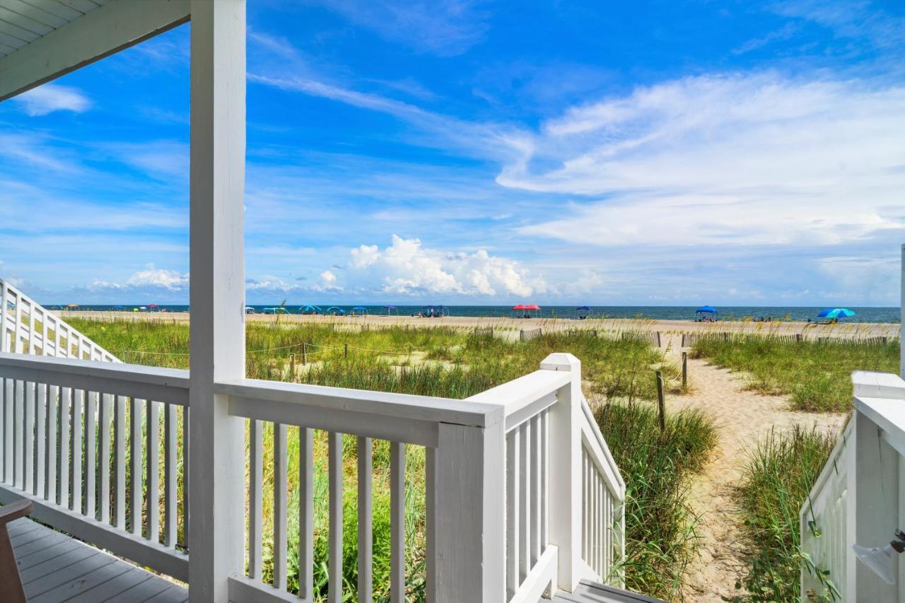 Willa Ocean Daze - Sleeps 22, Direct Oceanfront, Renovated May 2022 Holden Beach Zewnętrze zdjęcie