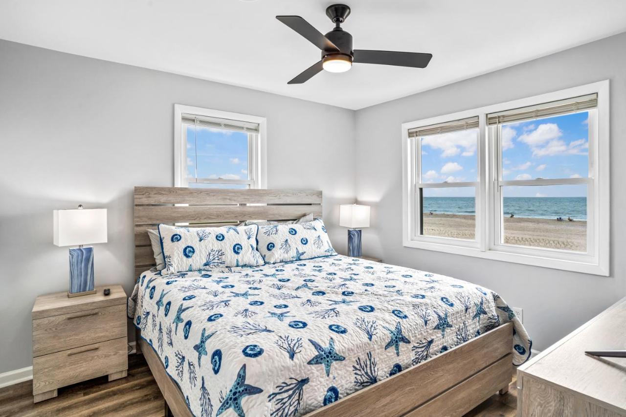 Willa Ocean Daze - Sleeps 22, Direct Oceanfront, Renovated May 2022 Holden Beach Zewnętrze zdjęcie